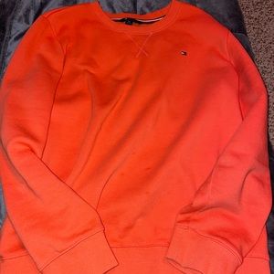 brand new, never worn tommy hilfiger crewneck
